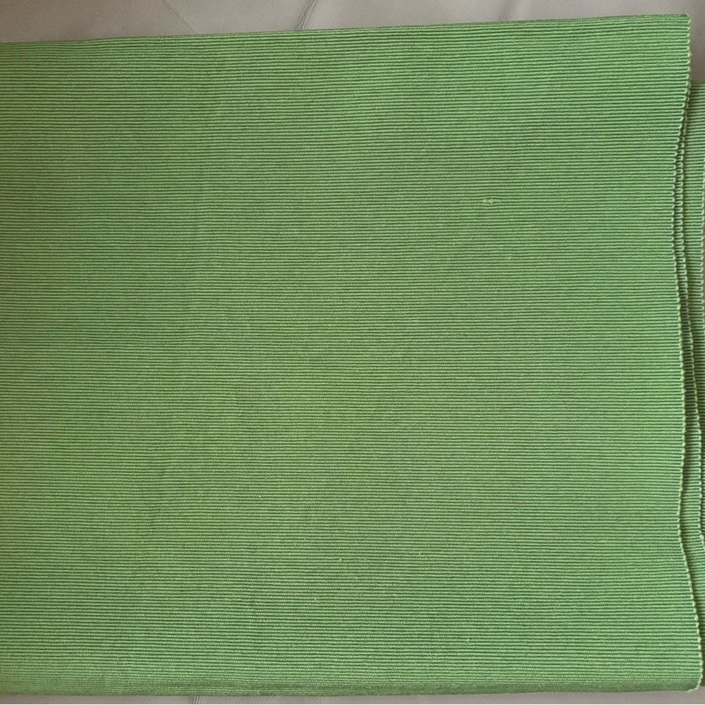Vibrant Green Textured Table Runner - Picture 1 of 1